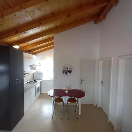Marina Zuti Apartament *