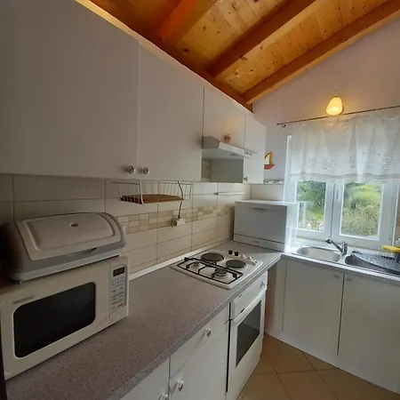 Marina Zuti Apartament