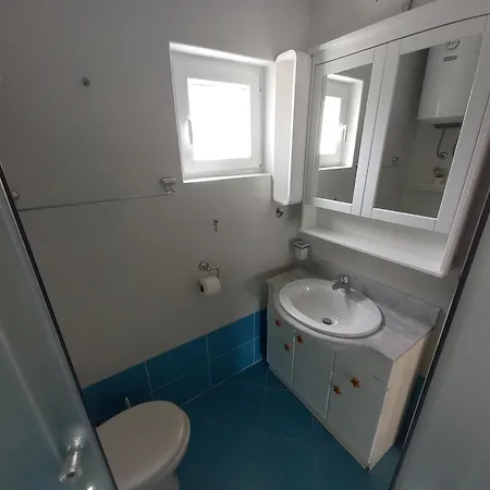 Marina Zuti Apartment *