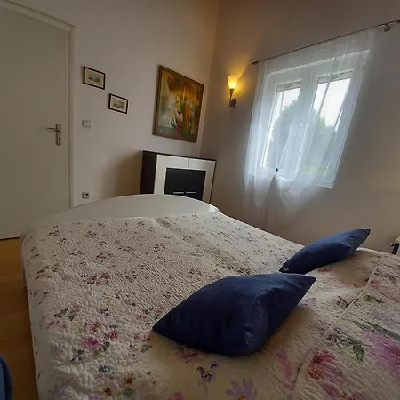Marina Zuti Apartament
